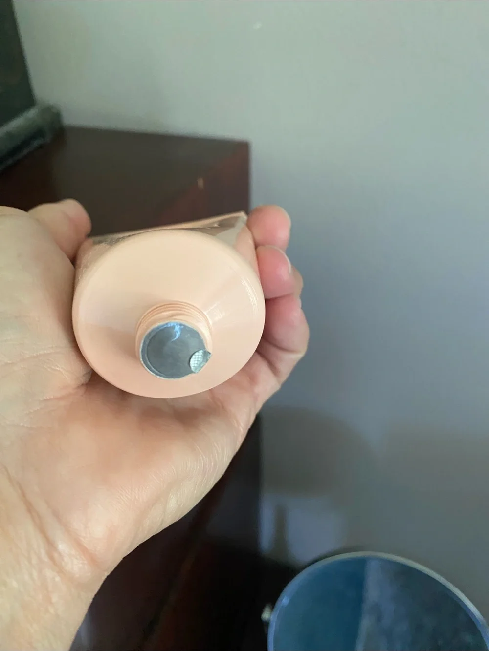Go-To The Removalist Clay Mask — Cream & Peach Accents